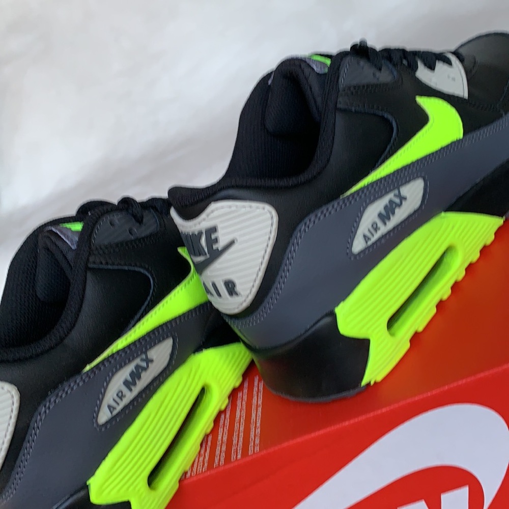 NIKE AIR MAX 90 LTR WMNS - Picture 13 of 14